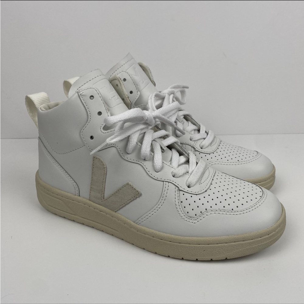 Veja V-15 Women’s Leather White High Top Sneaker Size 8